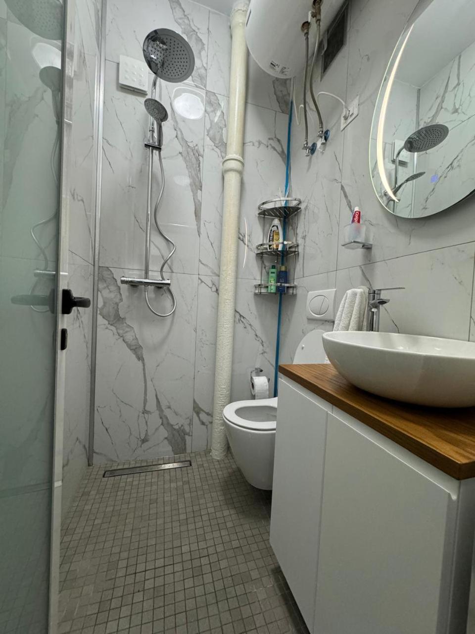 Ami Blloku Apartament Тирана Экстерьер фото