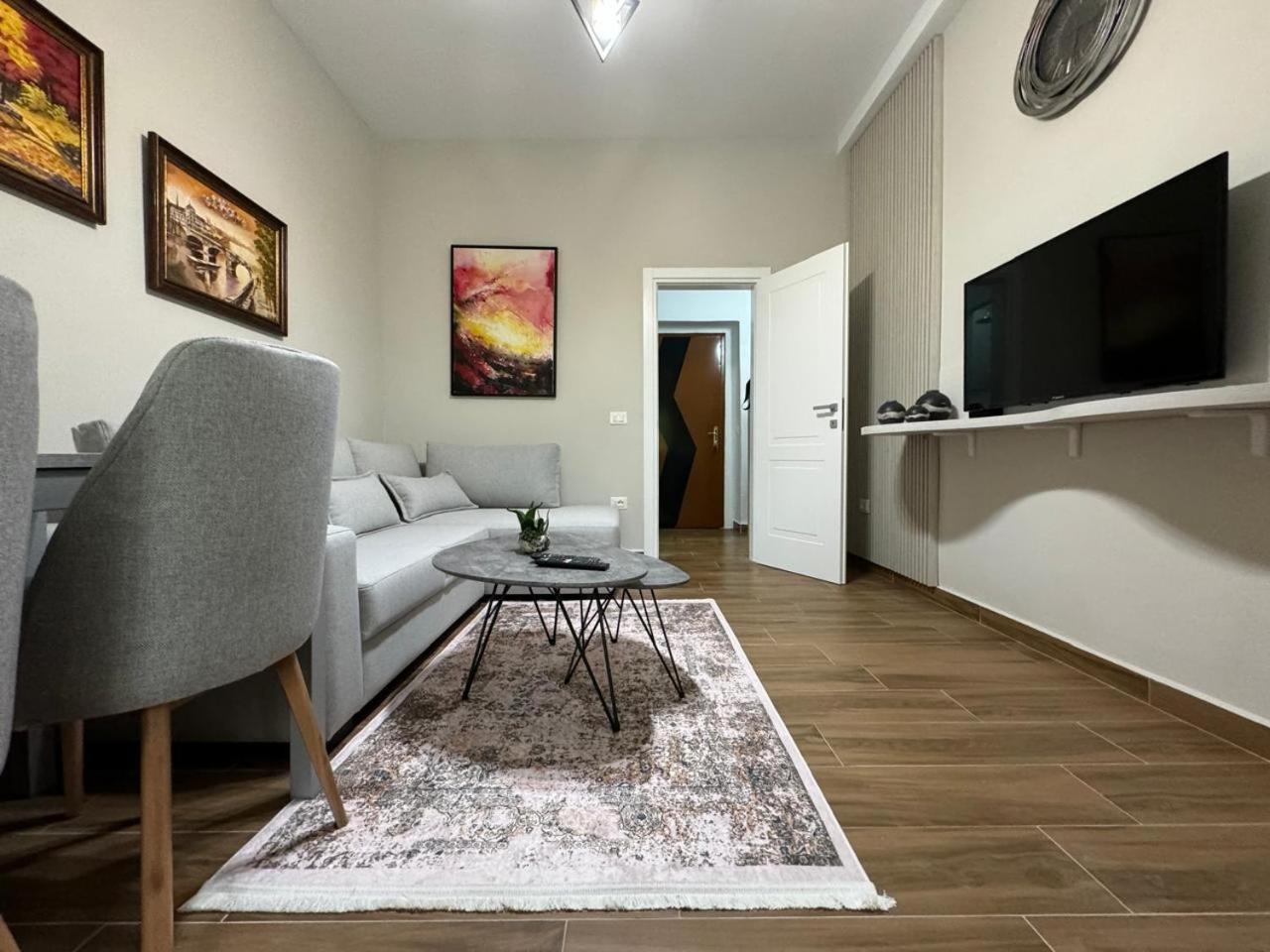 Ami Blloku Apartament Тирана Экстерьер фото